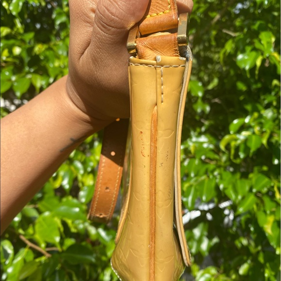 Louis Vuitton shoulder bag - Picture 9 of 16